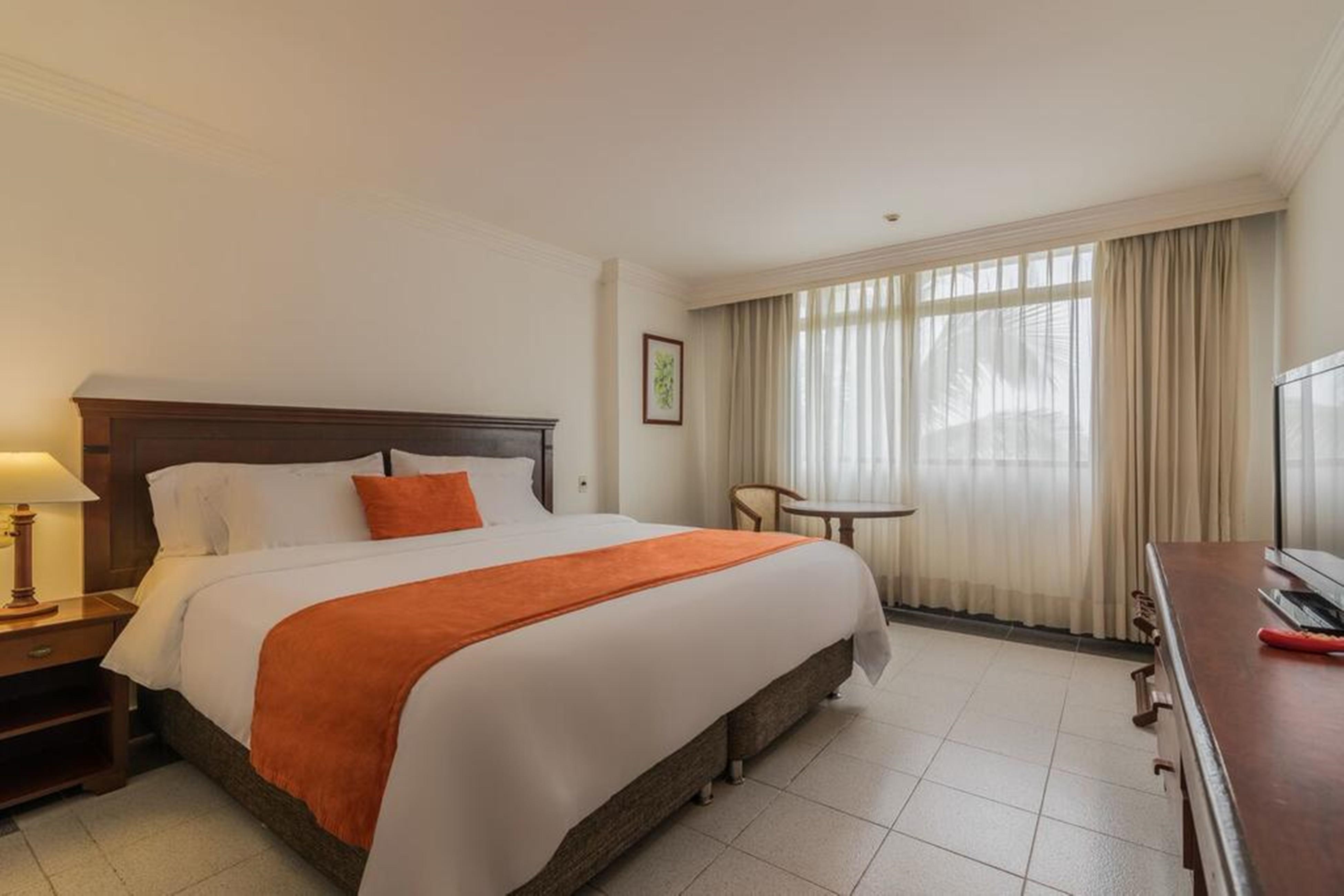 Hotel Faranda Express Puerta Del Sol Barranquilla, A Member Of Radisson Individuals Barranquilla  Ngoại thất bức ảnh