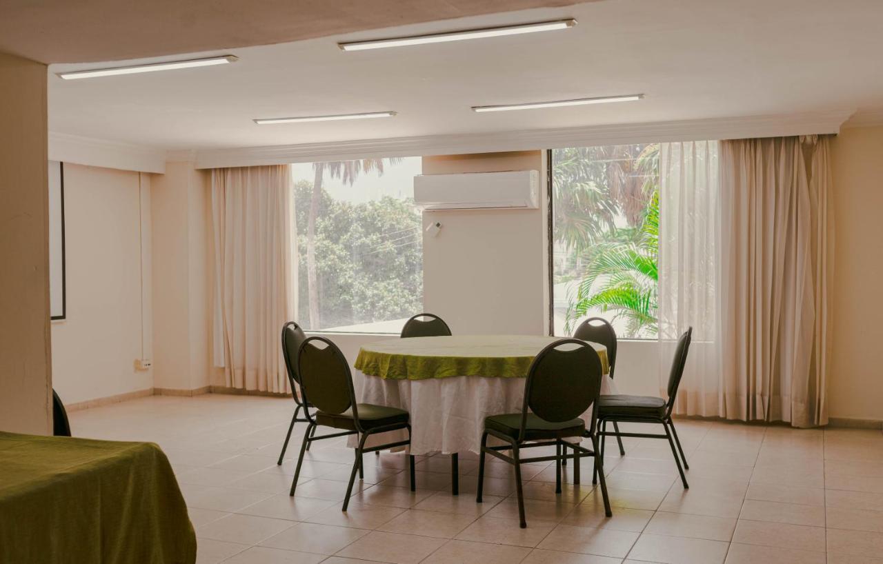 Hotel Faranda Express Puerta Del Sol Barranquilla, A Member Of Radisson Individuals Barranquilla  Ngoại thất bức ảnh