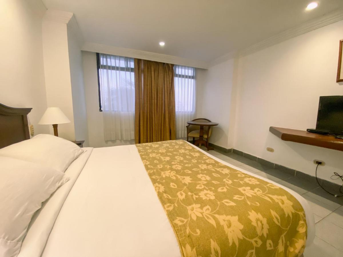 Hotel Faranda Express Puerta Del Sol Barranquilla, A Member Of Radisson Individuals Barranquilla  Ngoại thất bức ảnh