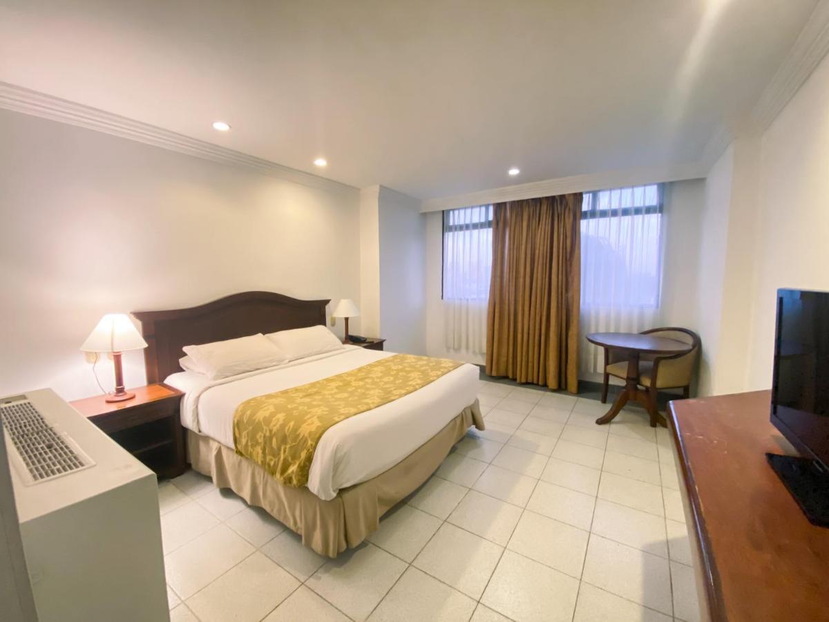 Hotel Faranda Express Puerta Del Sol Barranquilla, A Member Of Radisson Individuals Barranquilla  Ngoại thất bức ảnh