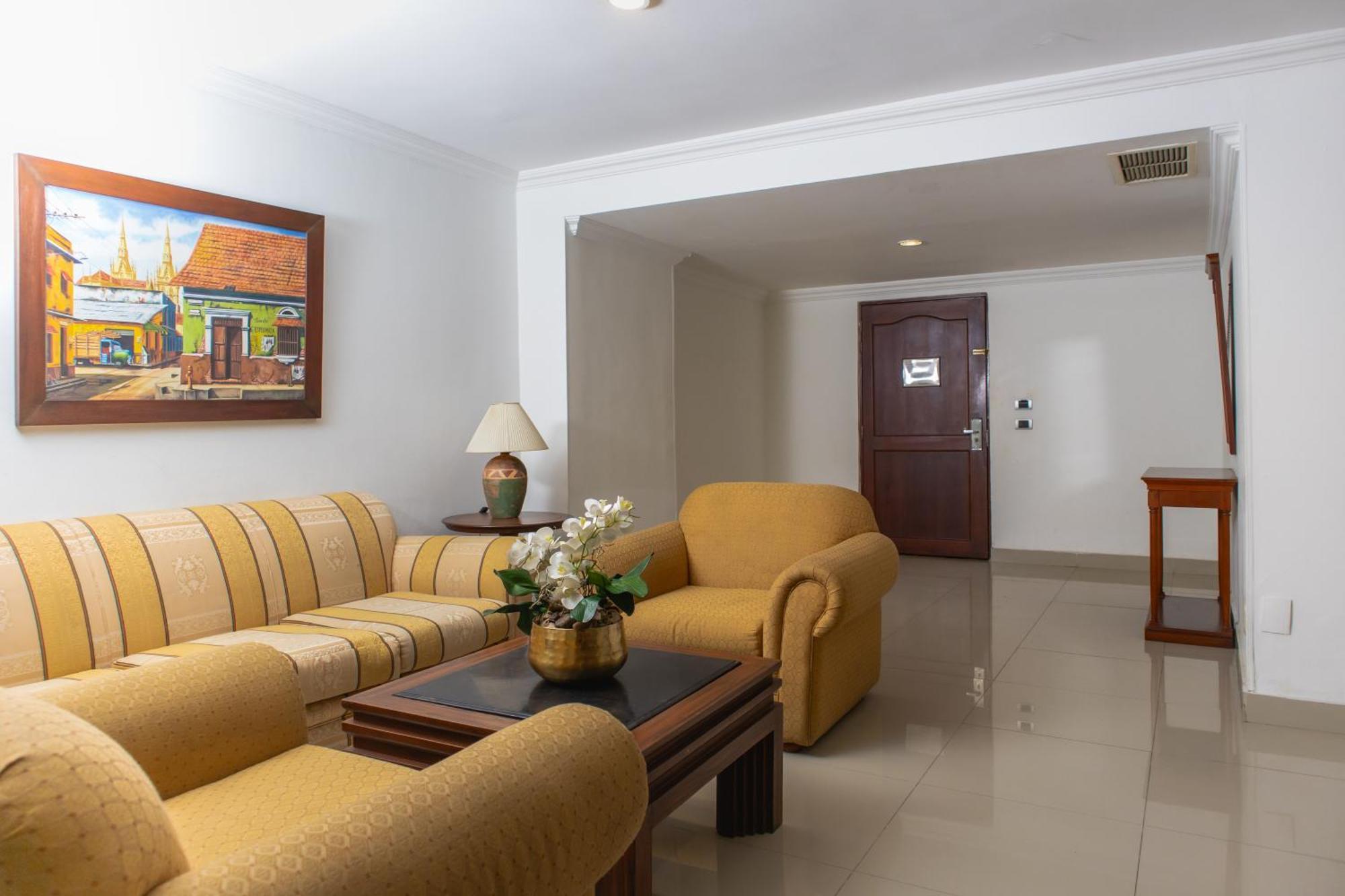 Hotel Faranda Express Puerta Del Sol Barranquilla, A Member Of Radisson Individuals Barranquilla  Ngoại thất bức ảnh
