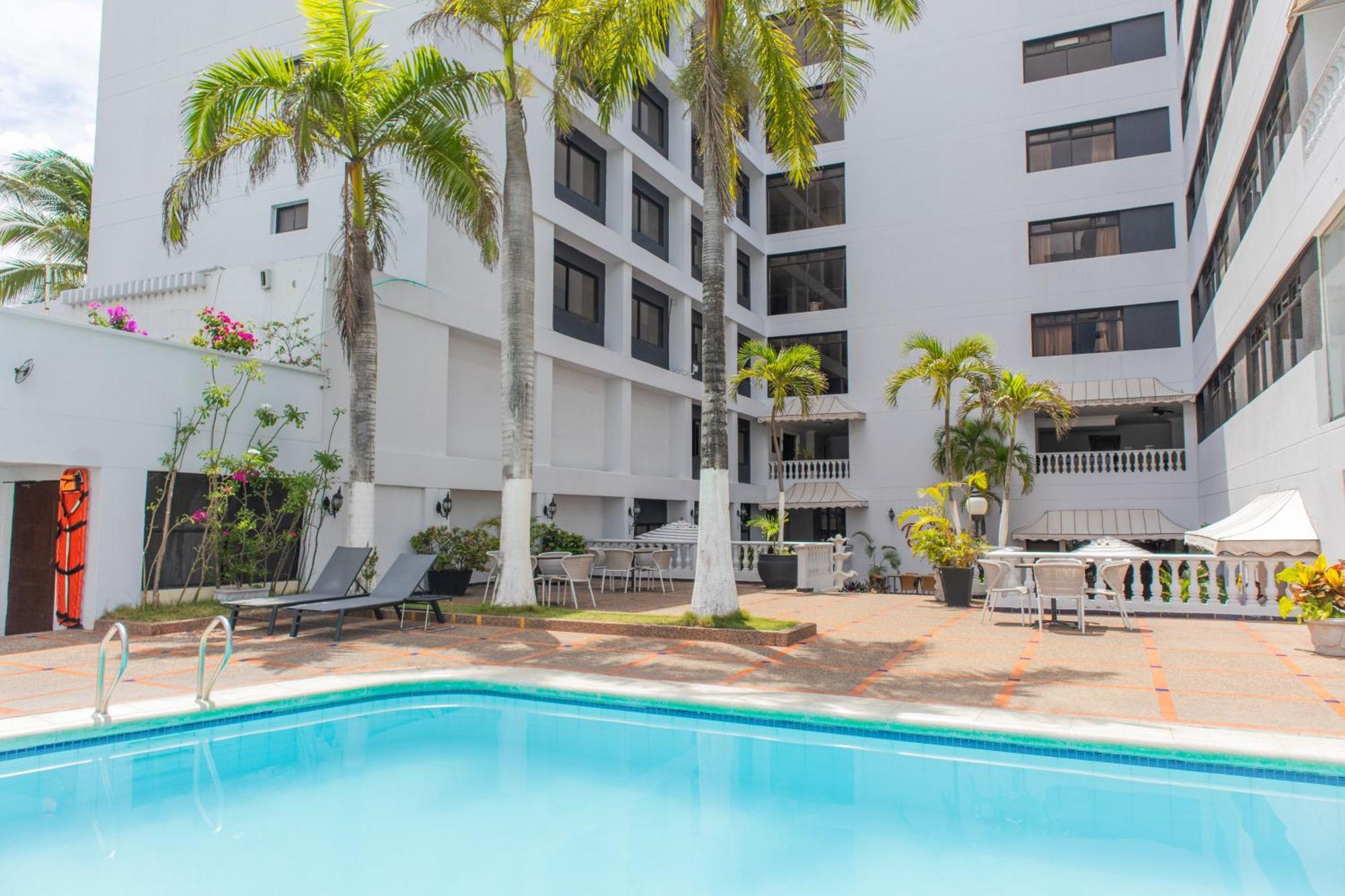 Hotel Faranda Express Puerta Del Sol Barranquilla, A Member Of Radisson Individuals Barranquilla  Ngoại thất bức ảnh